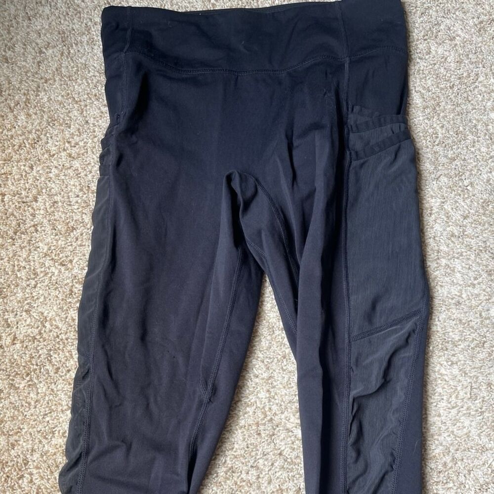 Fabletics High Waisted Motion 365 Leggings - Small